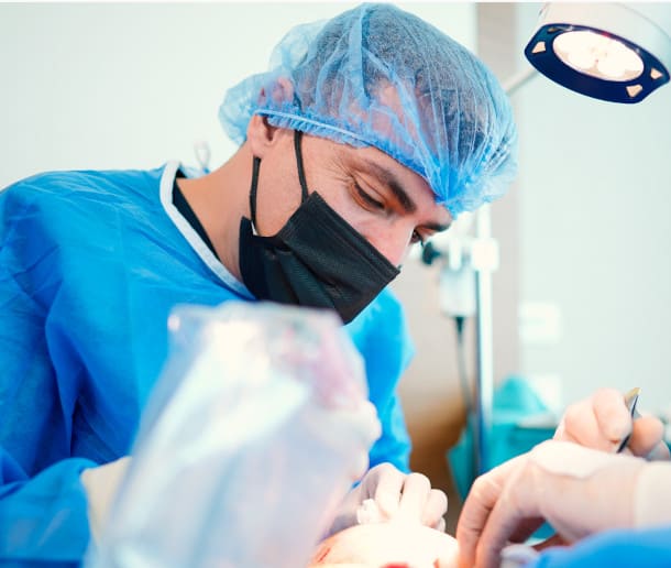 Expert team performs hair transplantation in Turkey during Corona