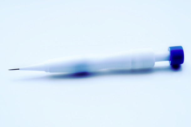 Image of a CHOI pen for the DHI Hair Transplant