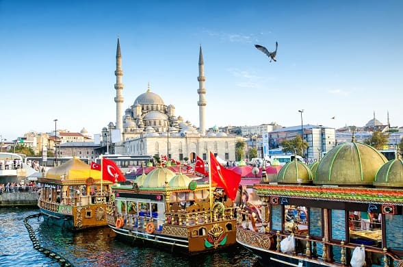 Vista de la Mezquita de Solimán en Estambul, Turquía Vista de la Mezquita de Solimán en Estambul