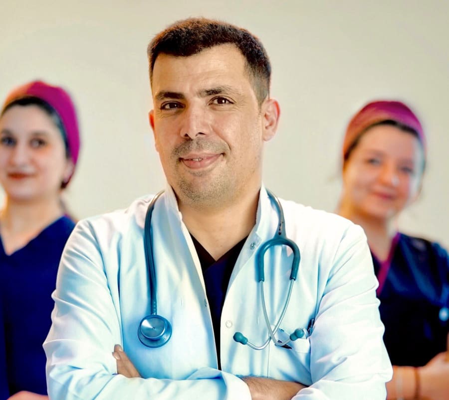 Il Dr. Ibrahim e il suo team per il trapianto di capelli in Turchia