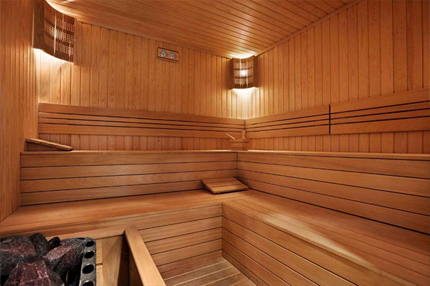 Vista generale della sauna del Ramada by Wyndham Hotel SPA per il trapianto di capelli a Istanbul.